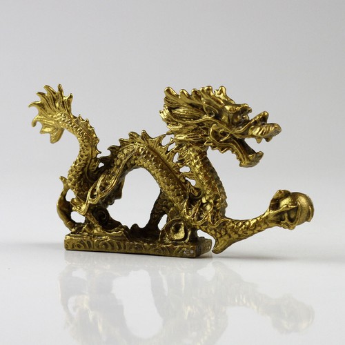 Chinesischer drache long feng - drache,